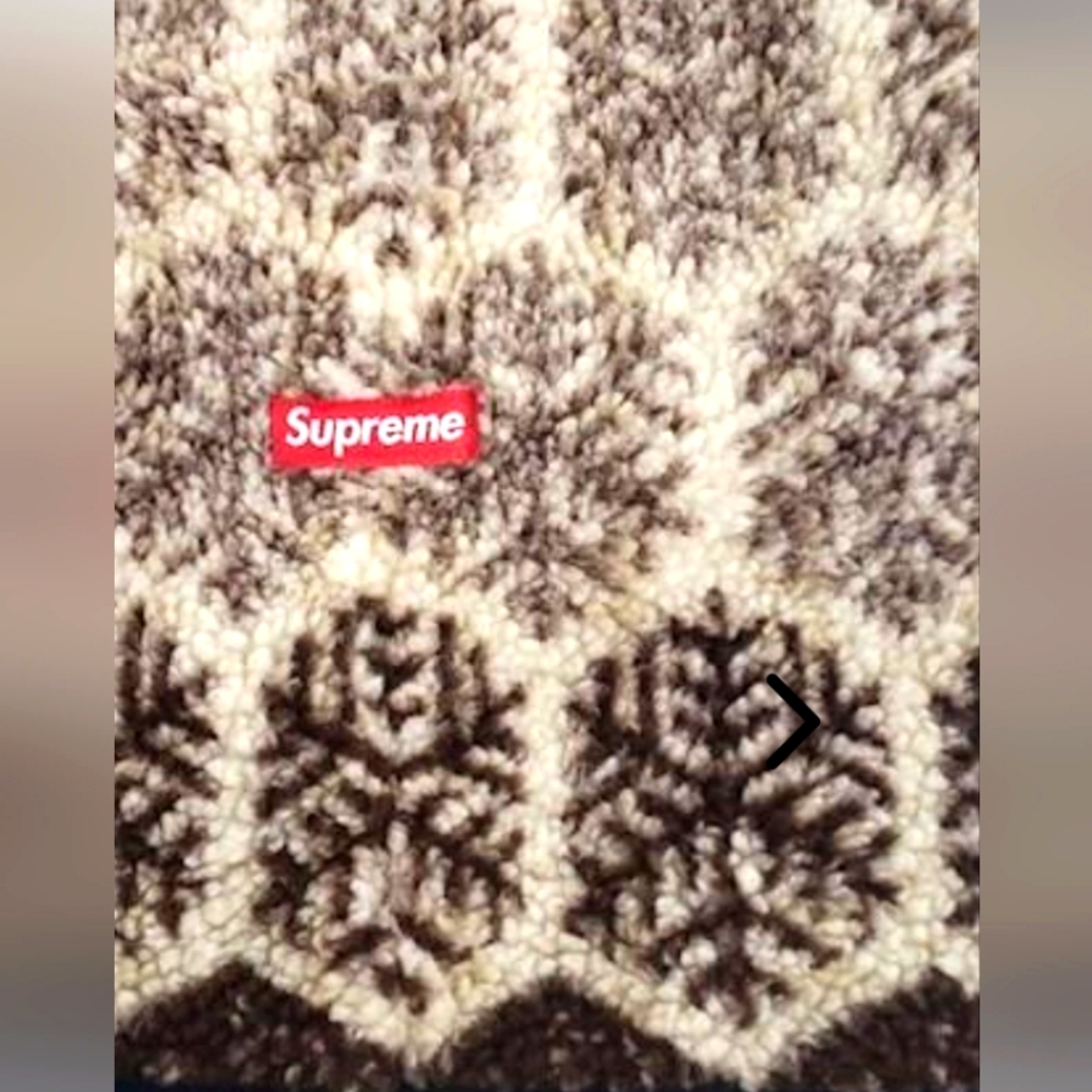SUPREME neck gator